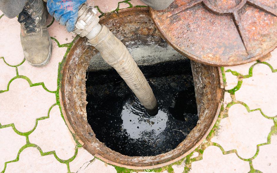 déboucher une canalisation de wc Mantes-la-Jolie